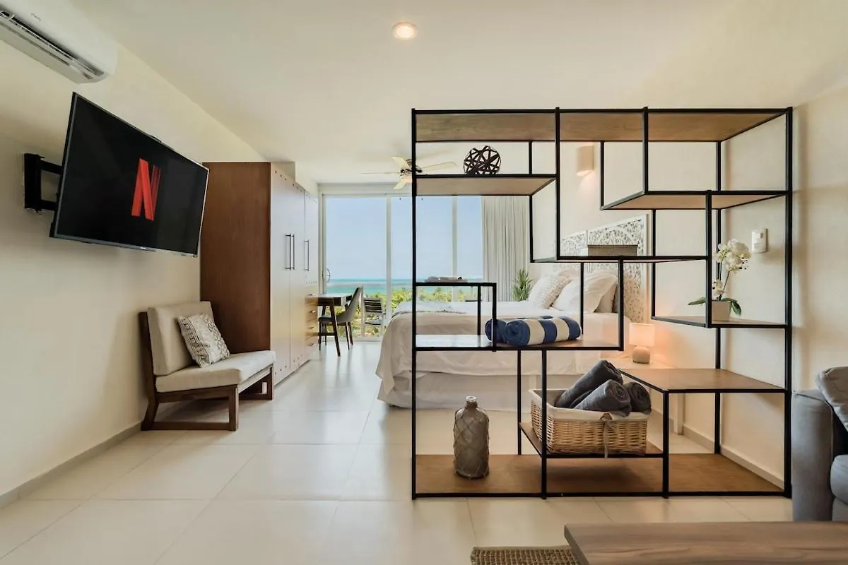 Brisa Beachfront Apartment Studio By Casa Paraiso Cancún