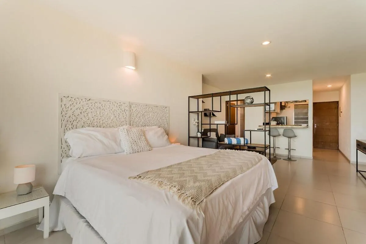 Brisa Beachfront Apartment Studio By Casa Paraiso Cancún Mexico